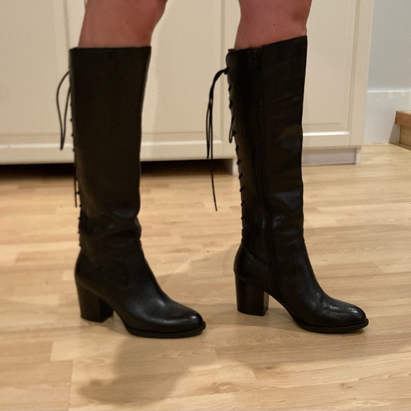 Women's Black Knee-High Boots - Picture 2 of 8